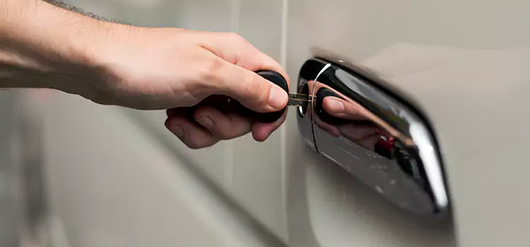Why Choose Our Auto Locksmith Team in Avon, OH?